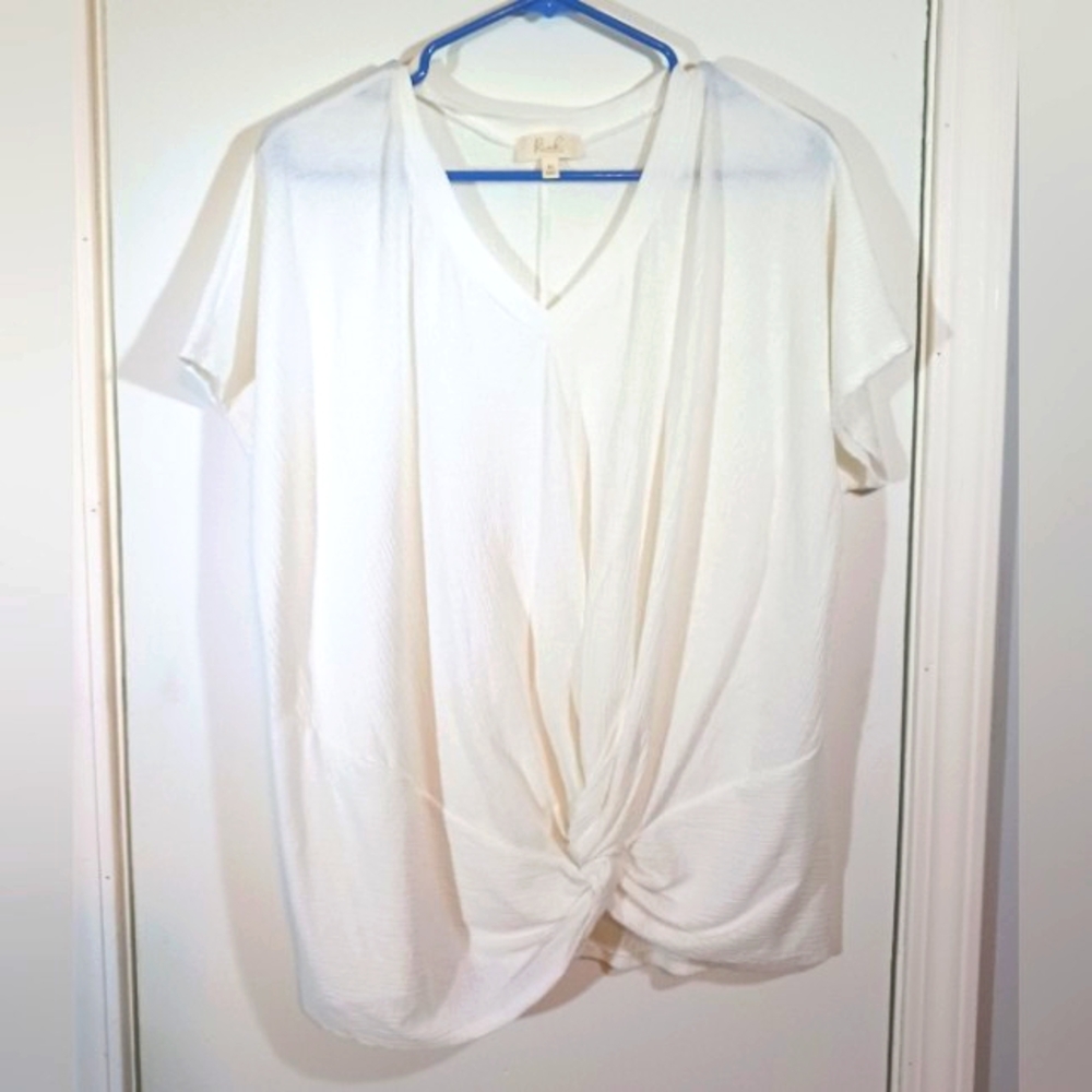 Riah Fashion Twisted Top